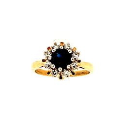 Pre Owned 18ct Sapphire and Diamond Cluster Ring ZQ740